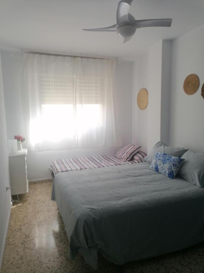 Piso Familiar Con Piscina Y Aparcamiento En Torre Del Mar - Edificio Ronda I 아파트 외부 사진